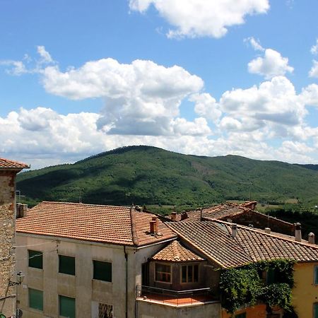 Casa Nina Hotel Chiusdino Exterior foto