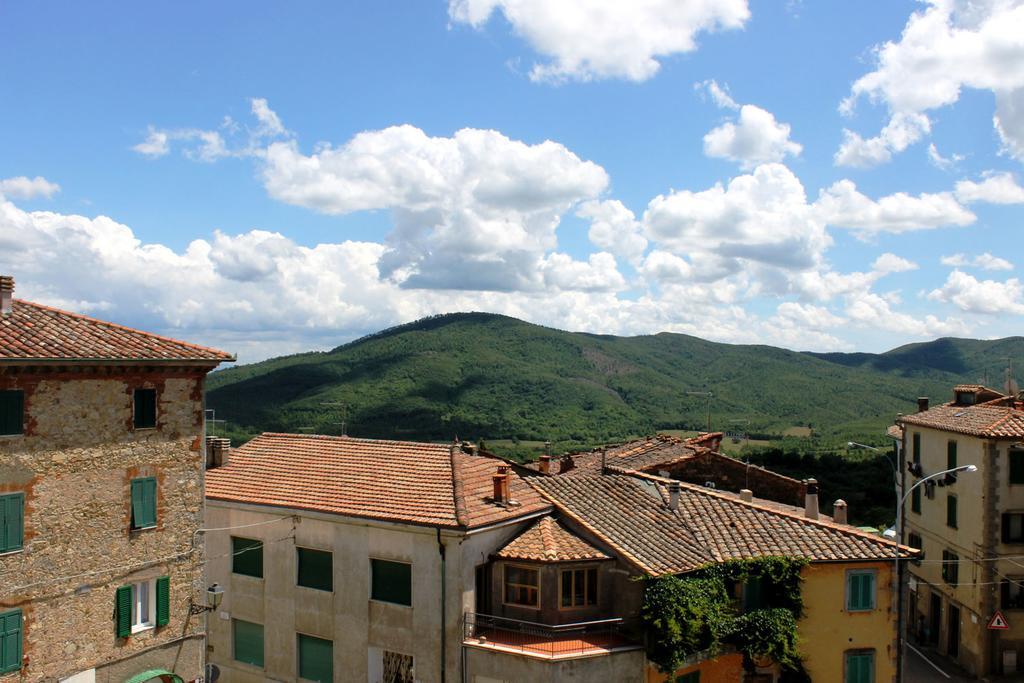 Casa Nina Hotel Chiusdino Exterior foto